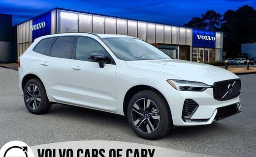 2026 Volvo XC60 Plus Dark