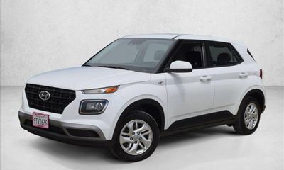 2025 Hyundai Venue SE