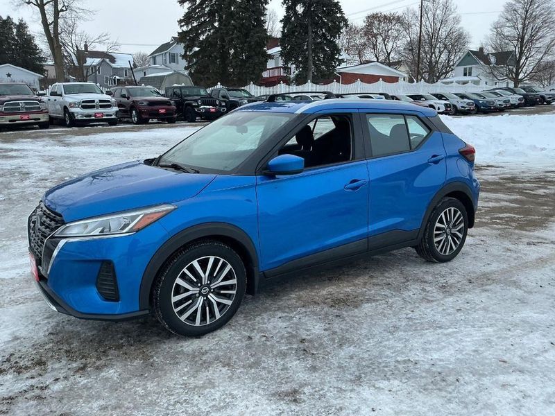 2021 Nissan Kicks — a typically priced live listing