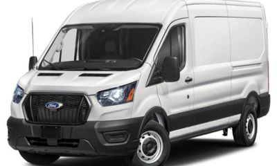 2023 Ford Transit 250 Medium Roof