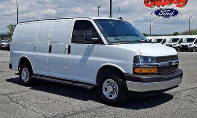 2022 Chevrolet Express Cargo