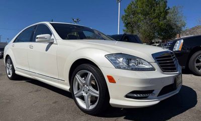 2011 Mercedes-Benz S-Class S550