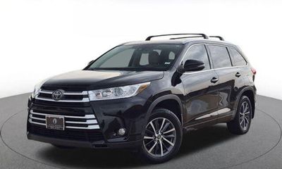 2017 Toyota Highlander SE XLE