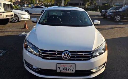 2015 Volkswagen Passat SEL