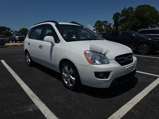 2008 Kia Rondo UN