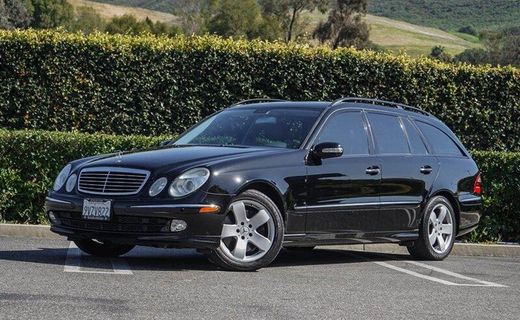 2005 Mercedes-Benz E-Class E500 4 Matic