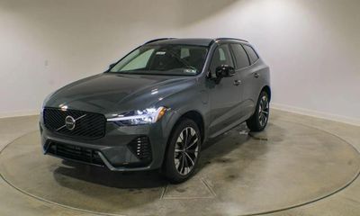 2026 Volvo XC60 Ultra Dark