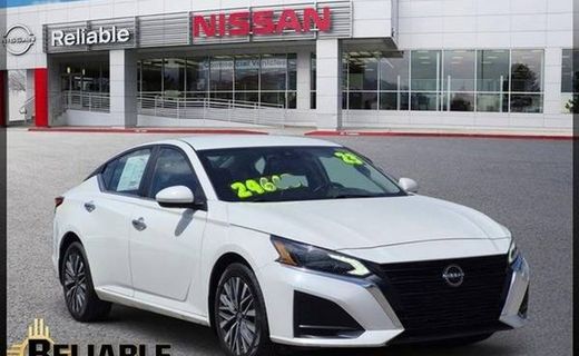 2023 Nissan Altima SV