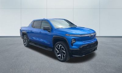 2025 Chevrolet Silverado 3SP RST