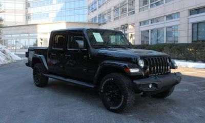 2021 Jeep Gladiator Sport