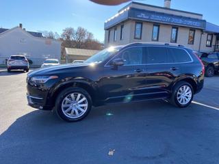 2018 Volvo XC90 Momentum