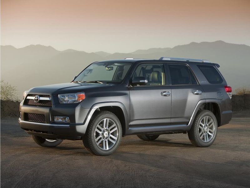 2013 Toyota 4runner — a typically priced live listing