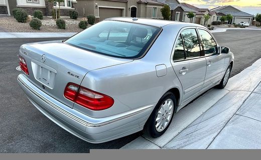 2001 Mercedes-Benz E-Class