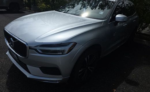 2021 Volvo XC60 Momentum