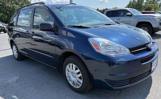 2005 Toyota Sienna LE