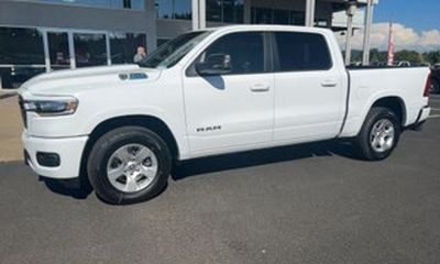 2025 GMC Sierra SLT