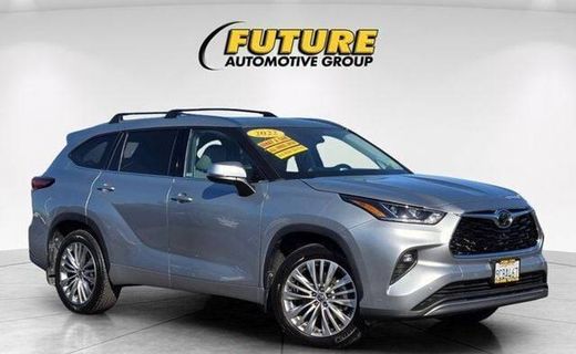 2022 Toyota Highlander Platinum
