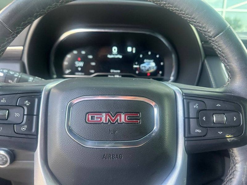 2022 Gmc Yukon — a typically priced live listing