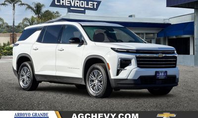 2025 Chevrolet Traverse LT
