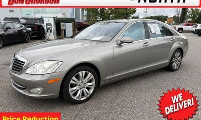 2009 Mercedes-Benz S-Class S550 4 Matic