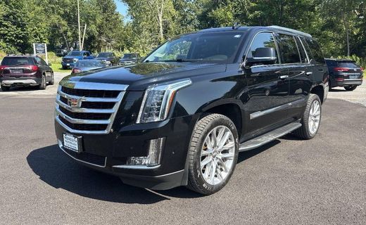2017 Cadillac Escalade Luxury