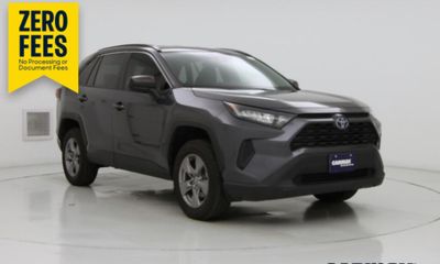 2022 Toyota RAV4 LE
