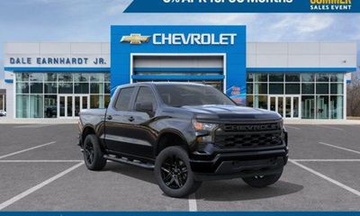 2026 Chevrolet Silverado Custom
