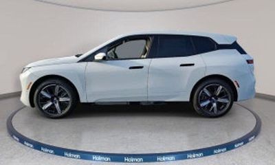 2026 BMW IX xDrive45