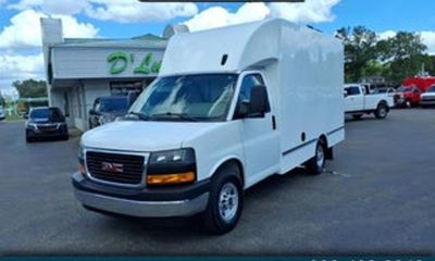 2023 GMC Savana 3500 139 Cutaway