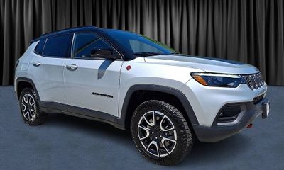 2024 Jeep Compass Trailhawk