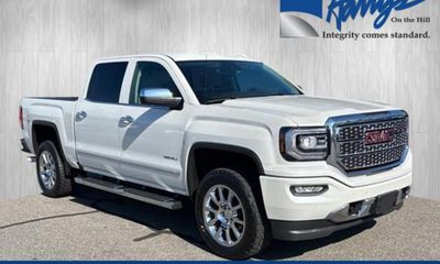2017 GMC Sierra Denali