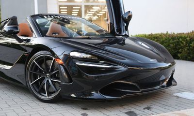2020 McLaren 720S Spider