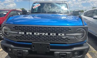 2023 Ford Bronco Base Big Bend
