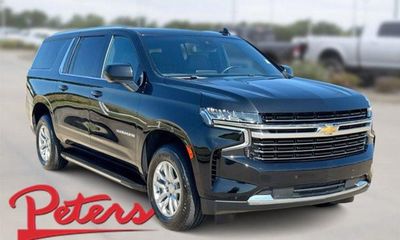 2024 Chevrolet Suburban LT