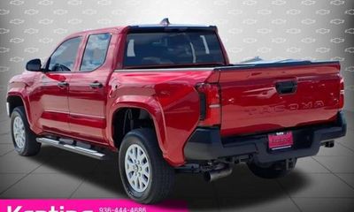 2025 Toyota Tacoma SR