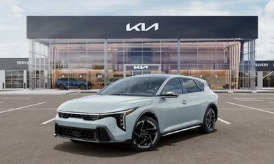 2026 Kia K4 GT Line