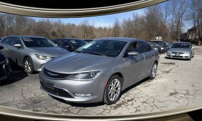2015 Chrysler 200 200C