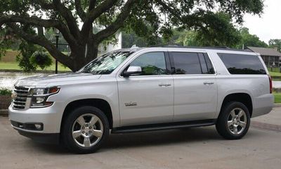2017 Chevrolet Suburban LT