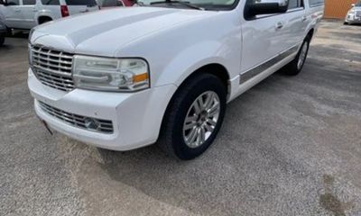 2011 Lincoln Navigator L