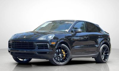 2020 Porsche Cayenne S Coupe