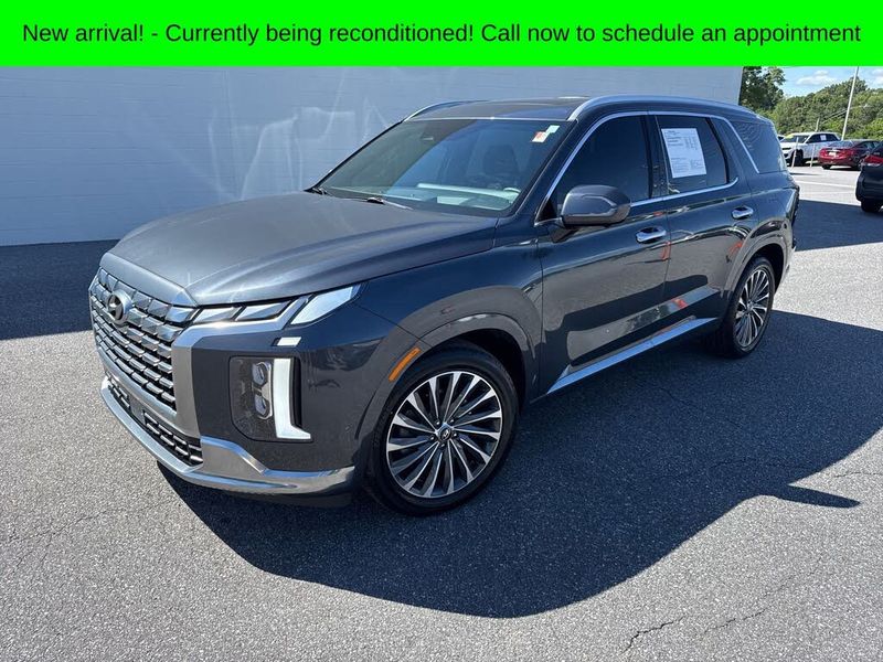 2024 Hyundai Palisade — a typically priced live listing