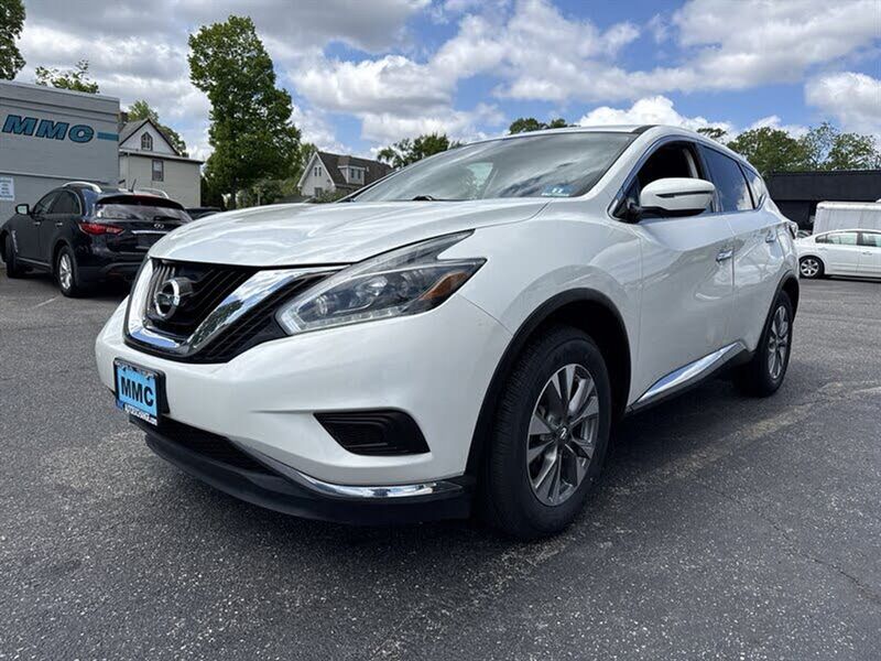 2018 Nissan Murano — a typically priced live listing