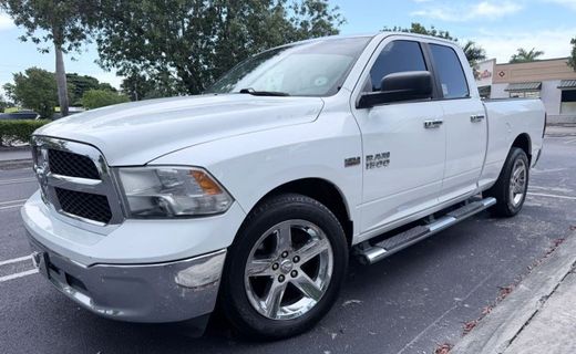 2016 Ram 1500 SLT