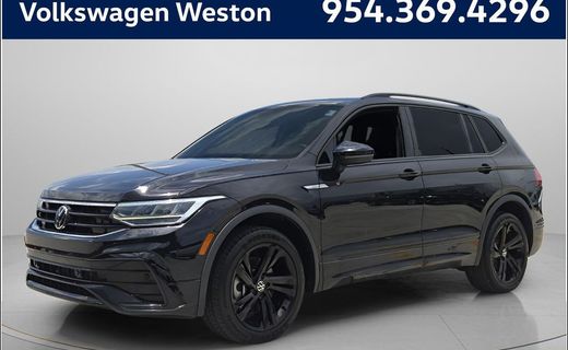 2023 Volkswagen Tiguan SE Black