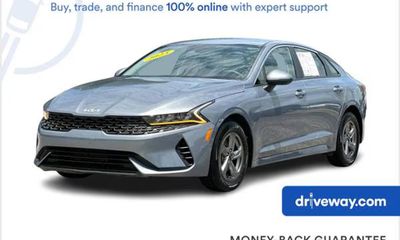2023 Kia K5 LXS
