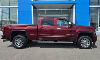 2016 GMC Sierra Denali