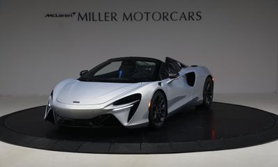 2026 McLaren Artura