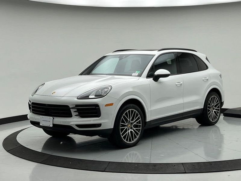 2023 Porsche Cayenne — a typically priced live listing