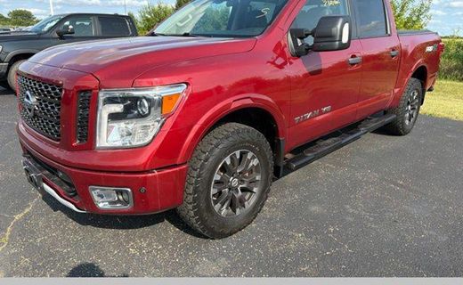 2019 Nissan Titan SV