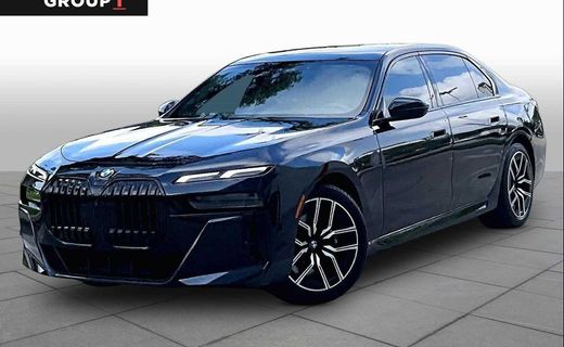 2023 BMW 740I